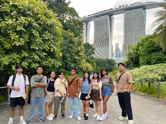 Amazing Race: Around the World at Gardens by the Bay - Photo 6